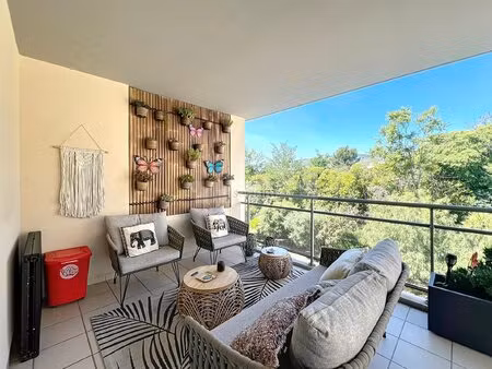 superbe t3 de 75 m² avec terrasse de 22 m²