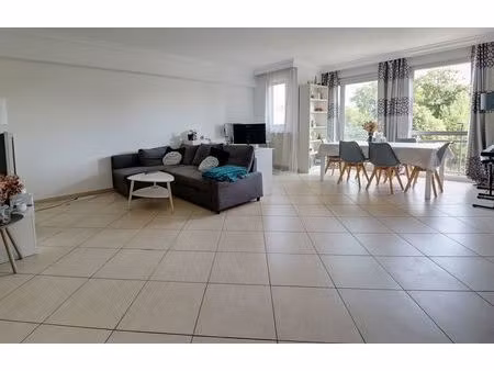 appartement à vendre avec garage et terrasse   auderghem (vbe40446)