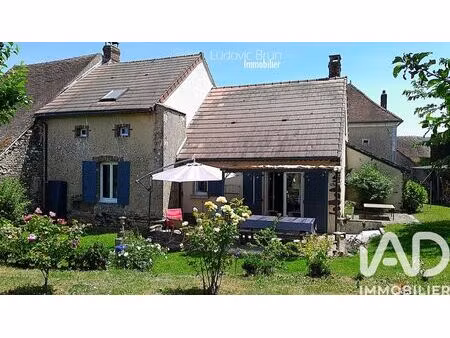 maison à fontaines (89130)