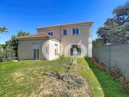 vente maison 5 pièces 140 m² à la brosse-montceaux (77940)  289 000 €