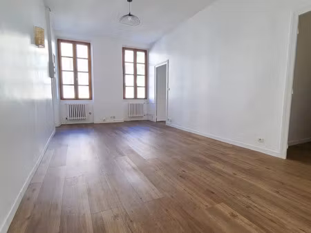 location appartement 3 pièces 58 m² à montélimar (26200)