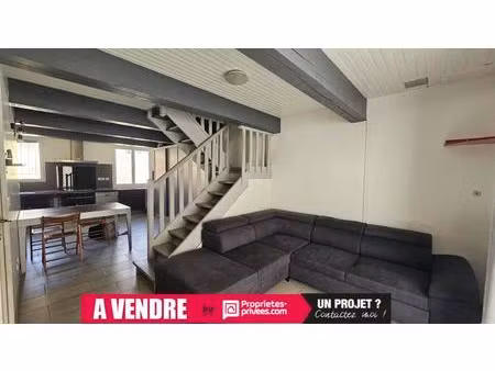 maison de ville 3 faces de 70 m² avec grandgarage et terrasse