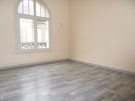 location appartement 2 pièces 48m² compiegne 60200