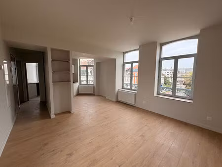 location appartement 3 pièces 55m² lille 59000