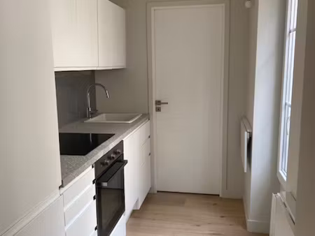 a louer : 2 pièces meublé 35m² goutte d'or