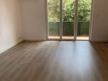 location appartement 4 pièces 95 m² à venzolasca (20215)