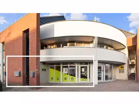 ingerichte handels-/kantoorruimte van 174 m²