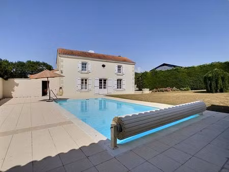 maison saint martin -de -bernegoue 6 pièce(s) 189m2