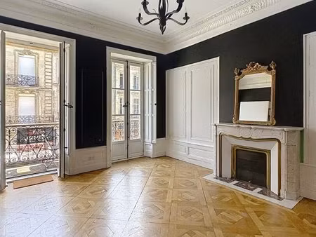 coup de coeur de l'agence / studio de 33 m² au 1 pièce(s)
