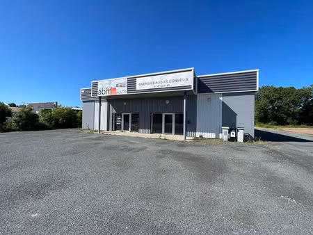 vente local commercial  486.00m²  pont