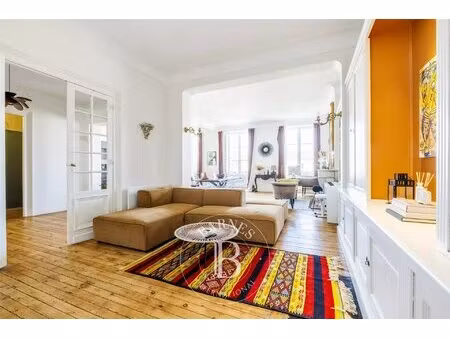 bordeaux triangle d'or - appartement de 160 m² - ascenseur - cave
