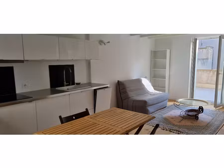 ecusson t2 avec terrasse