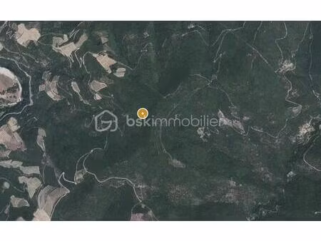 terrains de loisirs de presque 2 hectares