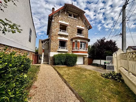 vente maison 8 pièces 155 m² à sainte-genevieve-des-bois (91700)  390 000 €