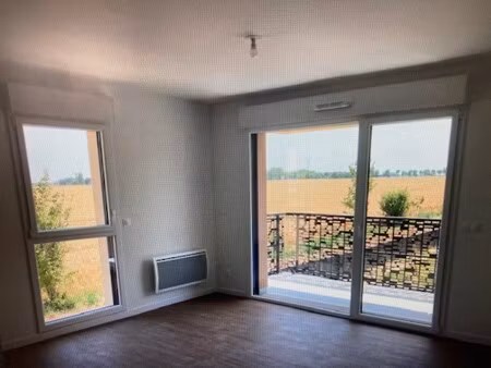 location appartement 3 pièces 58m² carpiquet 14650