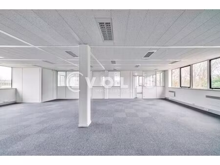 location bureaux 242 m² à 1 139 m²