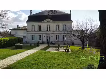 maison de maître d'exception parc arboré de 6 600 m² ?