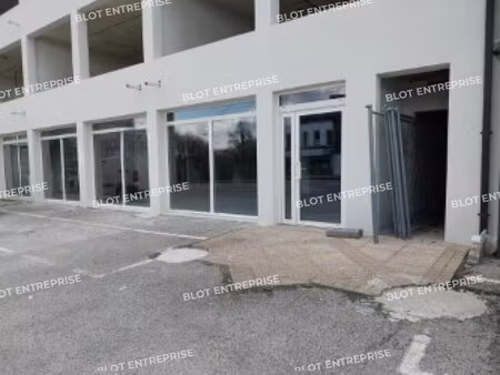 location bureaux 261 m²