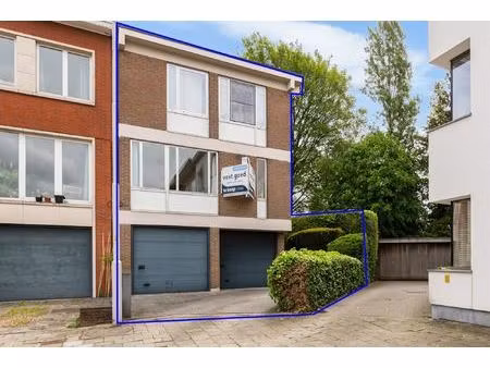 commercieel te koop in antwerpen met 4 slaapkamers