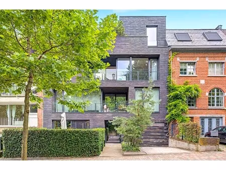 appartement te koop in ukkel met 1 slaapkamer