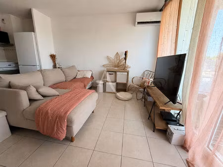 location appartement 3 pièces  47.30m²  istres