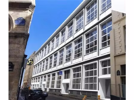 location bureaux 836 m² à 1 777 m²