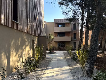 location appartement 3 pièces  59.33m²  agde