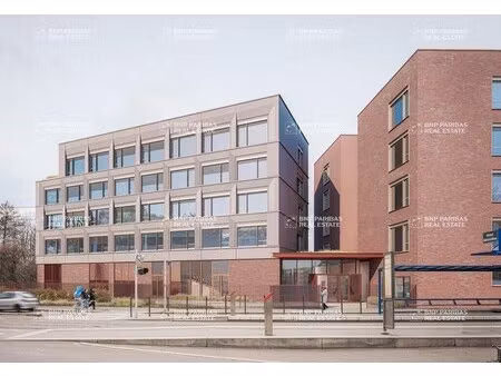 location bureaux 504 m² à 3 052 m²