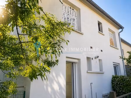 maison composée de 2 appartements t3