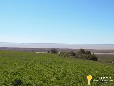 maison atypique avec vue imprenable sur l'estuaire de la gironde