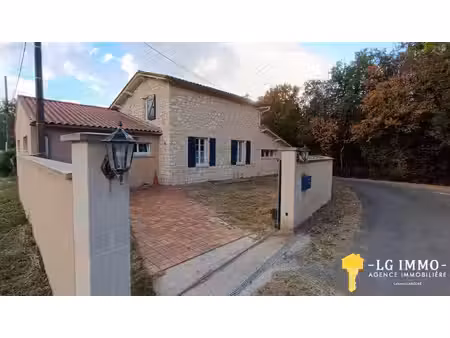 maison 5 chambres  garage et terrain arboré de 2220 m2