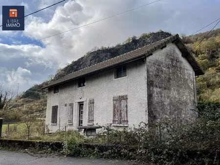 bielle  à vendre  maison 116 m² intégralement à rénover