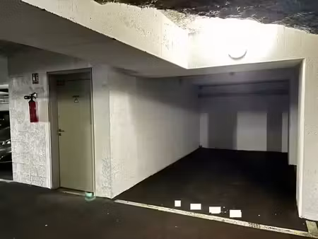 vente garage bordeaux (33100)