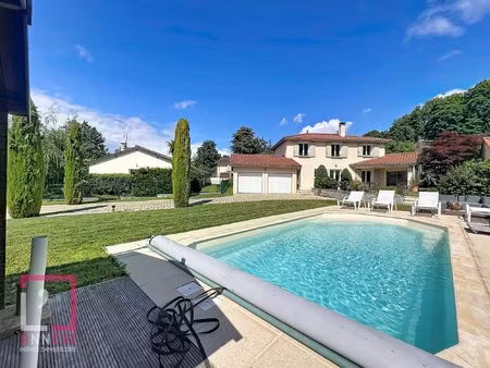 maison familiale et lumineuse avec piscine - fontaines-saint-mar