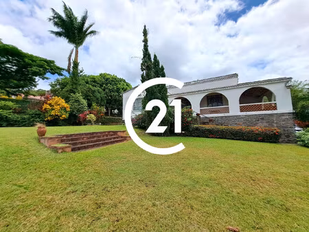 fort de france - maison t5 - vue mer - grand jardin