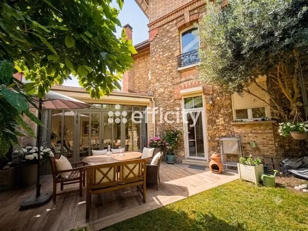 maison 6 pièces - 200 m²