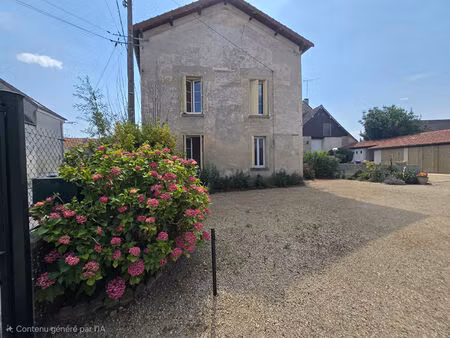 a louer - maison de ville chambry 114 m2 avec jardin