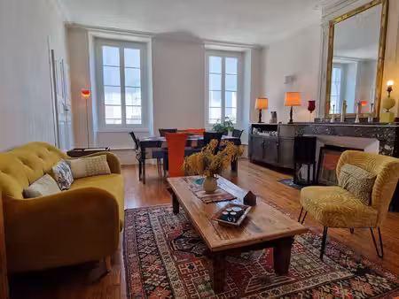 bien de caractère : appartement de 118 m2