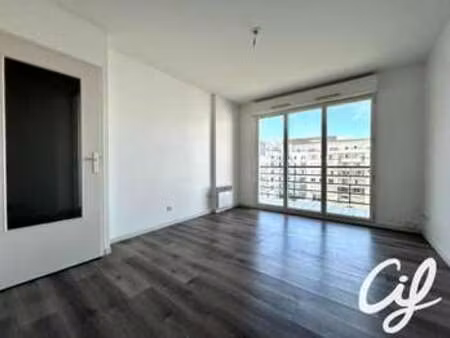 vente appartement t1 à nantes cité des congrès (44000) : à vendre t1 / 33m² nantes cité de