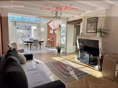 maison en pierre rénovée - 166m² - piscine couverte & chauffée - jardin paysager 2043m² -