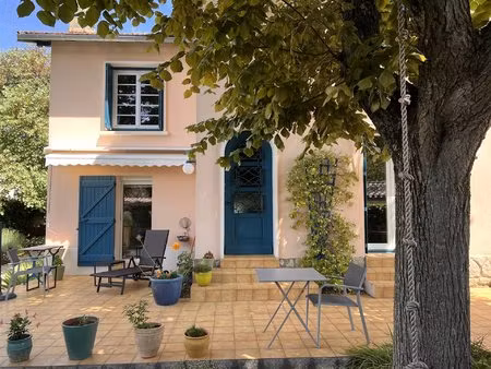 charmante maison des années 1950 avec jardin et terrasse
