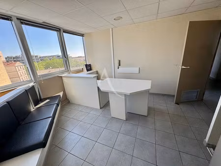 vente locaux professionnels 6 pièces 103.15 m² à nimes (30000)  179 000 €