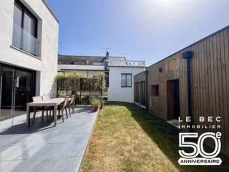vente maison à vannes centre ville (56000) : à vendre / 217m² vannes centre ville