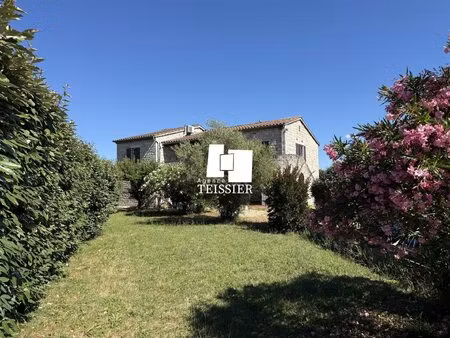 exclusivité : 07230 lablachère  villa en pierre idéalement si