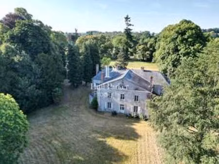 vente demeure d'exception à ploërmel (56800) : à vendre / 386m² ploërmel