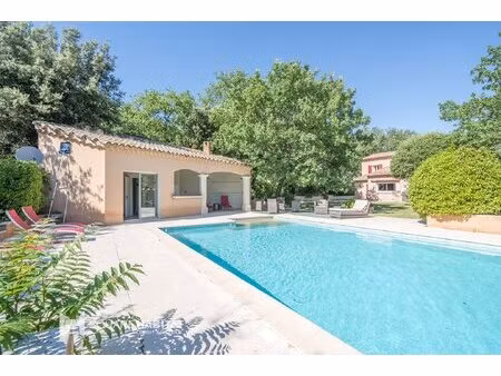 maison saint restitut 225m2