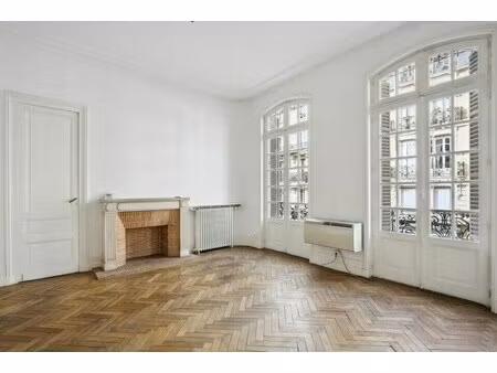 location bureaux 250 m²