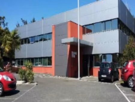 location bureaux 215 m²