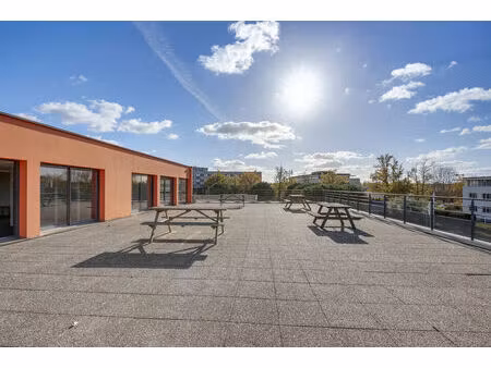 location bureaux 282 m² à 631 m²