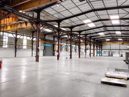 location entrepôt echirolles 38130 2300m²